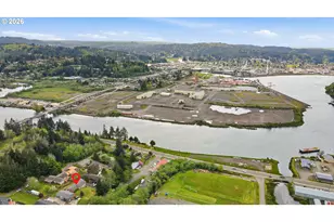 740 H St, Coos Bay, OR 97420 - Photo 43
