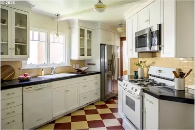 3011 SE Tibbetts St, Portland, OR 97202 - Photo 13