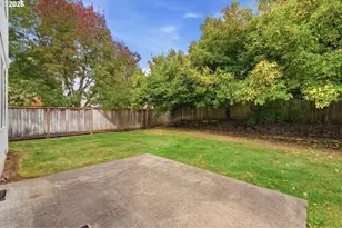 801 E Hilltop Dr, Newberg, OR 97132 - Photo 37