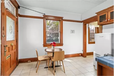 139 SW I St, Grants Pass, OR 97526 - Photo 17