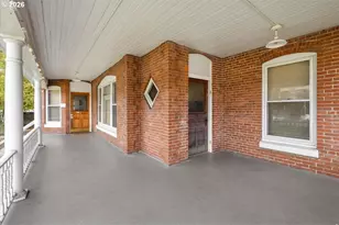 139 SW I St, Grants Pass, OR 97526 - Photo 3