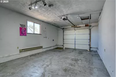 413 SW Nye Ave, Pendleton, OR 97801 - Photo 11