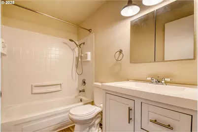 413 SW Nye Ave, Pendleton, OR 97801 - Photo 7