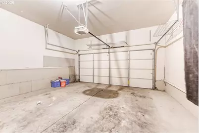 38573 Cascadia Village Dr, Sandy, OR 97055 - Photo 31