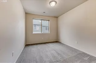 38573 Cascadia Village Dr, Sandy, OR 97055 - Photo 23