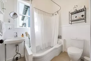 1124 SE 35th Ave, Portland, OR 97214 - Photo 25