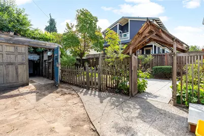 1124 SE 35th Ave, Portland, OR 97214 - Photo 37
