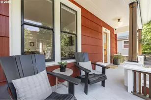 1124 SE 35th Ave, Portland, OR 97214 - Photo 3