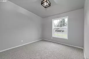 3435 Steven St, Woodburn, OR 97071 - Photo 23