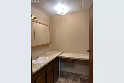 124625 Bunny Butte Rd, Crescent Lake, OR 97733 - Photo 17