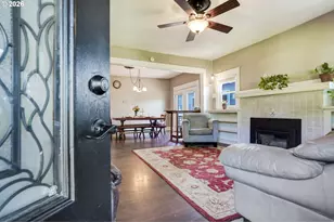 318 Koons St, Silverton, OR 97381 - Photo 3