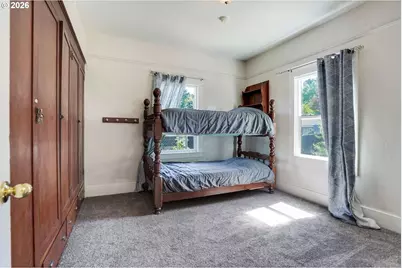 318 Koons St, Silverton, OR 97381 - Photo 21