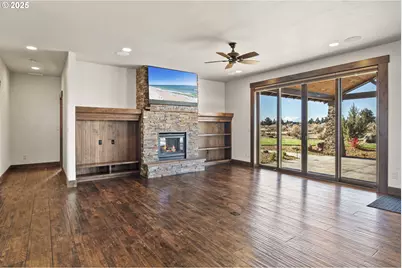 16660 SW Ranchview Ct, Powell Butte, OR 97753 - Photo 7