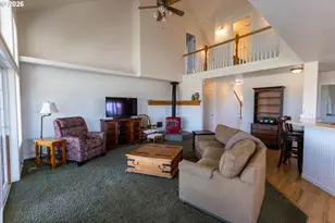 27434 Sanborn Ln, Junction City, OR 97448 - Photo 9