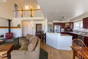 27434 Sanborn Ln, Junction City, OR 97448 - Photo 11