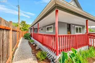 38058 Railroad Ln, Marcola, OR 97454 - Photo 9