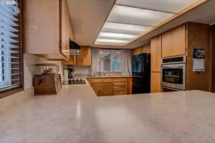 1620 26th St, Florence, OR 97439 - Photo 9