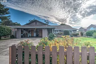 1620 26th St, Florence, OR 97439 - Photo 3