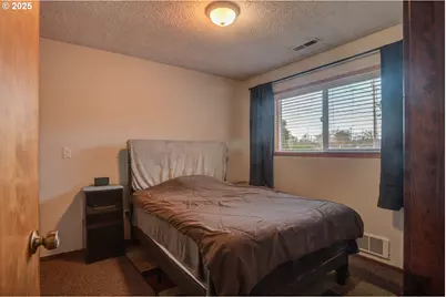 1620 26th St, Florence, OR 97439 - Photo 19