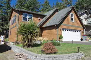324 Elk Run Ave, Cannon Beach, OR 97110 - Photo 1