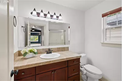 3903 SE Crystal Springs Blvd, Portland, OR 97202 - Photo 17