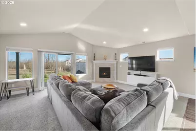 475 S 10th St, Monroe, OR 97456 - Photo 3