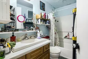11842 SW Iron Horse Ln, Beaverton, OR 97008 - Photo 9