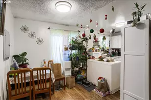 11842 SW Iron Horse Ln, Beaverton, OR 97008 - Photo 3
