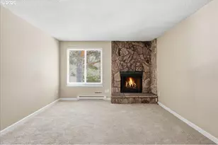 2330 SE Brookwood Ave, Hillsboro, OR 97123 - Photo 5