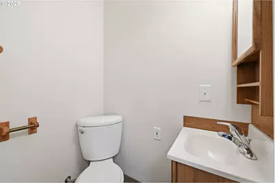 11040 SE McCreary Ln, Boring, OR 97009 - Photo 17