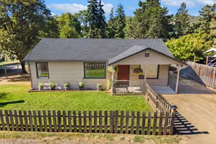 1678 SE Deer Creek Dr, Roseburg, OR 97470 - Photo 1