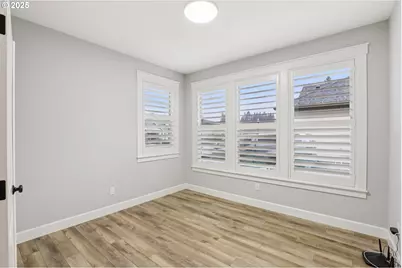 810 NE 27th St, Battle Ground, WA 98604 - Photo 7