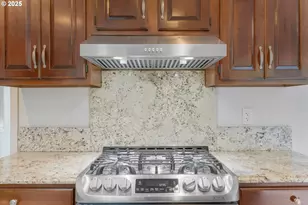 7134 SW 184th Pl, Beaverton, OR 97007 - Photo 11