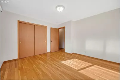 3910 Calaroga Cir, West Linn, OR 97068 - Photo 15