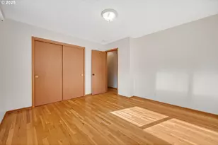 3910 Calaroga Cir, West Linn, OR 97068 - Photo 15