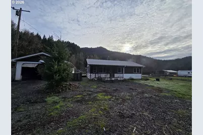 413 Goodreau Ln, Glide, OR 97443 - Photo 1