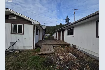 413 Goodreau Ln, Glide, OR 97443 - Photo 9