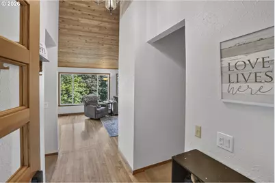 36780 SW Laurelwood Rd, Hillsboro, OR 97123 - Photo 5