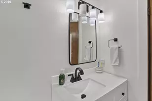 36780 SW Laurelwood Rd, Hillsboro, OR 97123 - Photo 23