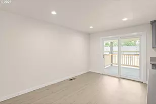 853 Shangri la Ave NE, Salem, OR 97303 - Photo 5