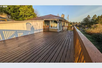 515 State St, North Bend, OR 97459 - Photo 15