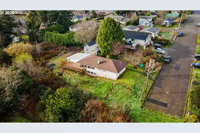 515 State St, North Bend, OR 97459 - Photo 1