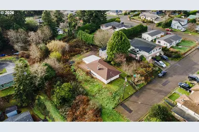 515 State St, North Bend, OR 97459 - Photo 33