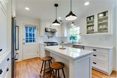 2096 Charnelton St, Eugene, OR 97405 - Photo 7