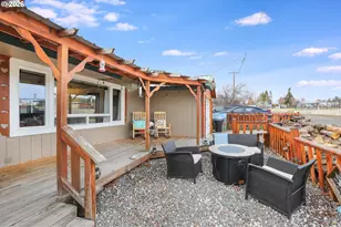 409 NE Court St, Dufur, OR 97021 - Photo 27