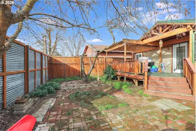 409 NE Court St, Dufur, OR 97021 - Photo 33