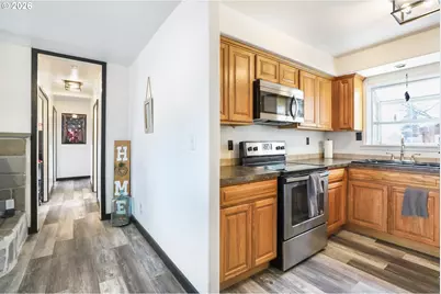 409 NE Court St, Dufur, OR 97021 - Photo 7