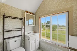 13600 McKinley Ln NW, Salem, OR 97304 - Photo 33
