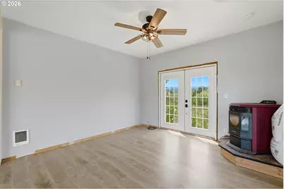 13600 McKinley Ln NW, Salem, OR 97304 - Photo 15