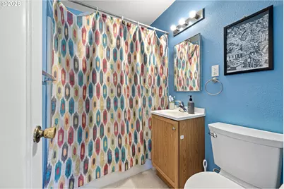 1572 Wilson Ct, Eugene, OR 97402 - Photo 17